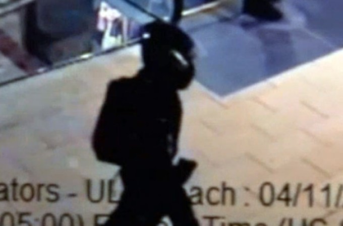 Las autoridades revelan nuevas imágenes del pistolero, Richard Shoop, que atemorizó al centro comercial “Garden State Plaza”, en Nueva Jersey.