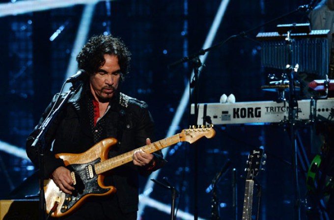 Recuento en imágenes de la Ceremonia de Inducción del Salón de la Fama del Rock, celebrada en el Barclays Center de Brooklyn, Nueva York.
