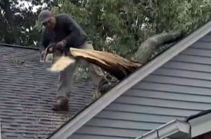 Cientos de viviendas quedaron sin electricidad.