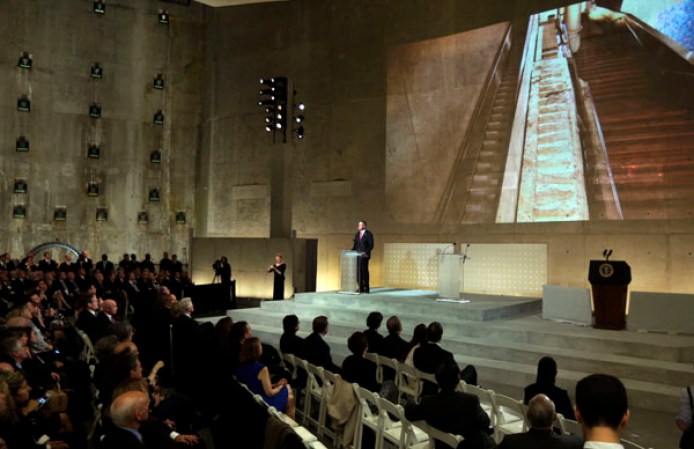 16 DE MAYO, 2014: He aquí un resumen de la ceremonia inaugural del Museo del 9/11, en memoria de las víctimas de los ataques del World Trade Center.