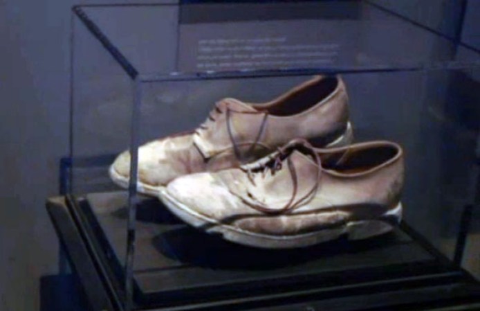 Presentan el museo de la Memoria, que rinde tributo a las víctimas de los atentados del 11 de septiembre de 2001. El mismo está ubicado en el sótano de lo que fuera el World Trade Center 1, en Nueva York.