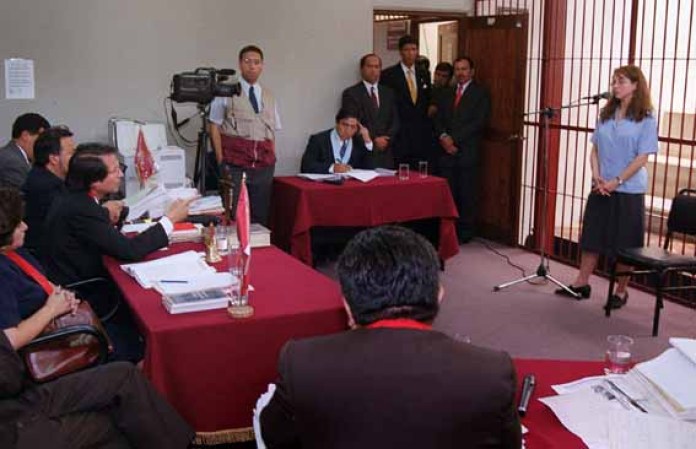 Fotos tomadas durante el juicio de Lori Berenson.