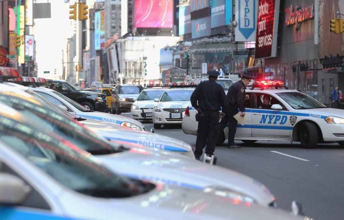 Patrullas de la policía de NY desplegaban un operativo en las calles de NY