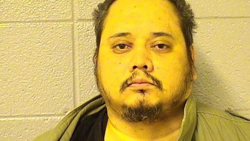 Narciso Ruiz, 31 años<br /><br />720 ILCS 5 12-3.2(a)(1) [10416<br />DOMESTIC BATTERY/BODILY HARM<br /><br /><br /><br />Las imágenes en esta galería son proporcionadas por autoridades policiales. Las personas arrestadas enfrentan meras acusaciones y son consideradas inocentes al menos que en una corte se compruebe lo contrario.