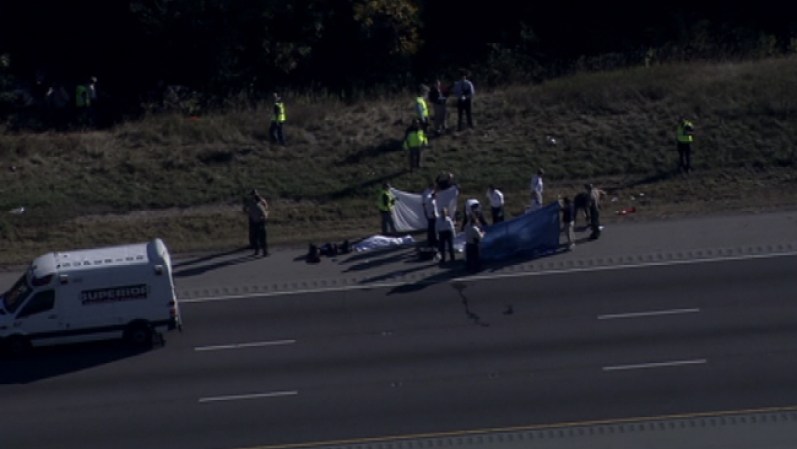 Cuatro mujeres murieron el jueves al volcarse un vehículo en el Eisenhower Expressway a la altura de la Illinois Route 83 en Addisson.