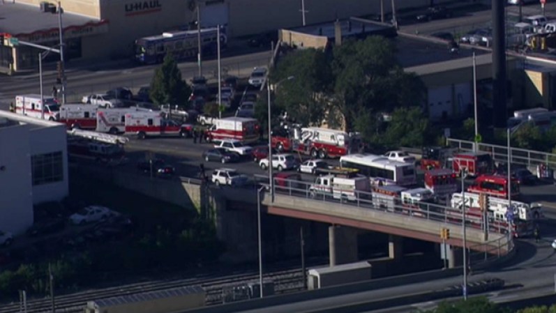 El choque ocurrió en la estación Harlem, en la I-290, reportan las autoridades.