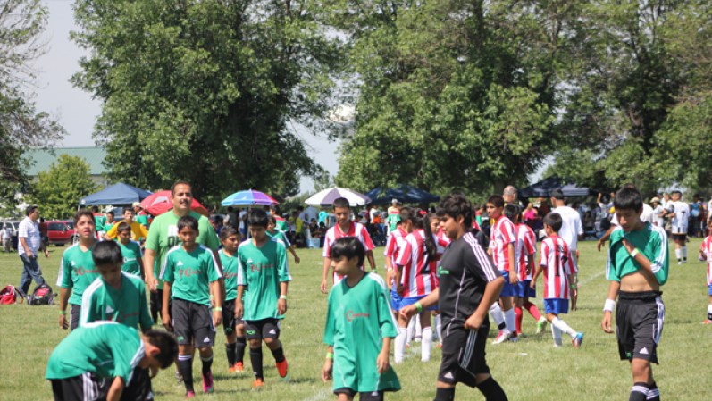 Telemundo Chicago disfrutando de un día de futbol con la comunidad. Disfruta de las imágenes...