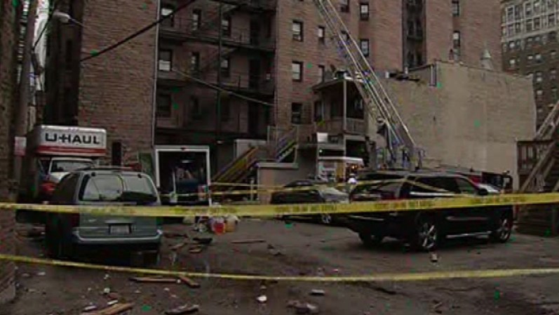 Las multas aparecen en el reporte de una inspección realizada el 17 de febrero del 2010, que enumera cinco violaciones que dieron como resultado que el edificio tuviera una inspección reprobatoria.