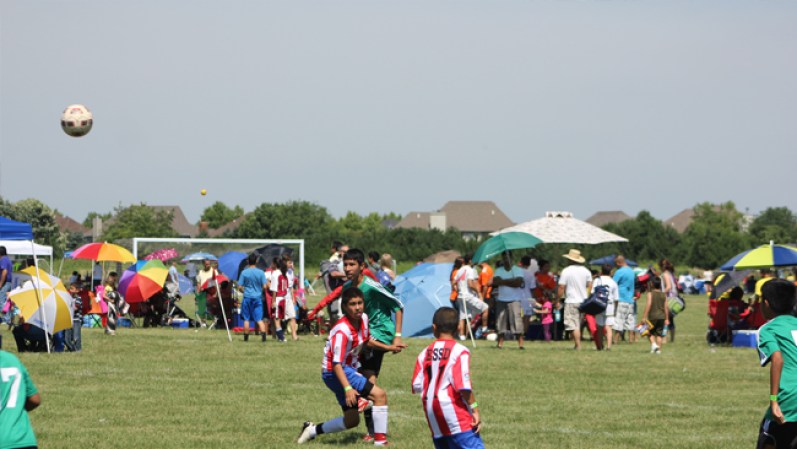 Telemundo Chicago disfrutando de un día de futbol con la comunidad. Disfruta de las imágenes...