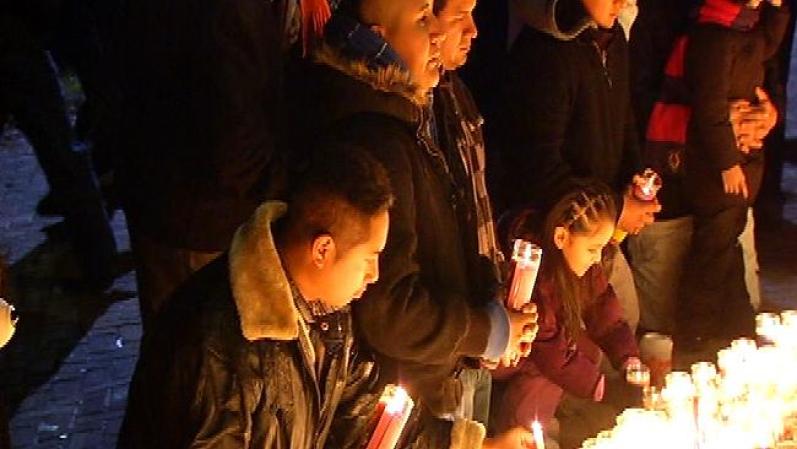 Residentes de Chicago y de sus alrededores, rinden homenaje a la Virgen de Guadalupe, desde el Cerrito del Tepeyac, en Des Plaines, IL.
