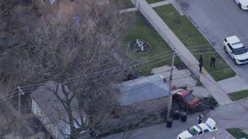 El conductor fue llevado al hospital Advocate Christ Medical Center en estado grave.
