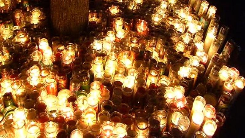 Residentes de Chicago y de sus alrededores, rinden homenaje a la Virgen de Guadalupe, desde el Cerrito del Tepeyac, en Des Plaines, IL.