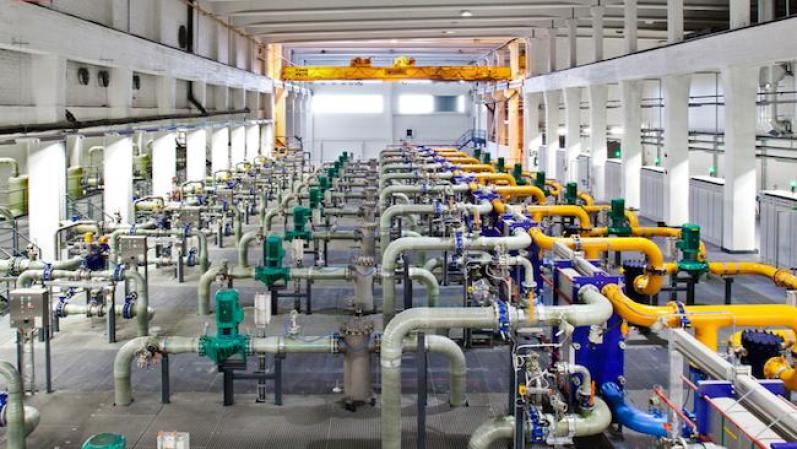 Las imágenes que muestra Google resultan novedosas dado lo exclusivo que ha sido hasta ahora el acceso a este tipo de infraestructuras que conforman lo que se llama "la nube" y a las que millones de ciudadanos y empresas confían su privacidad sin pensárselo dos veces.