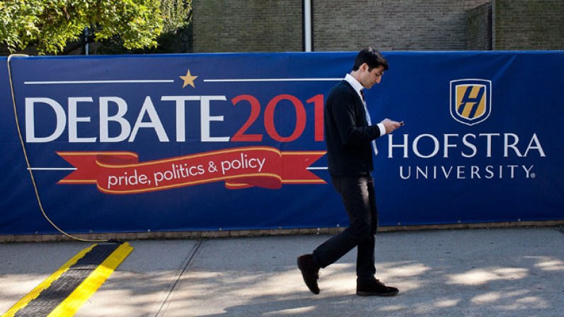El segundo debate se llevó a cabo en Hofstra University, en el estado de Nueva York.