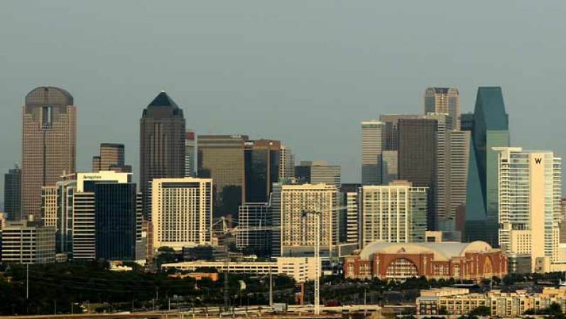 9. Dallas, Texas: Cuenta con serios problemas de tráfico, altos niveles de ozono y un elevado costo de la vivienda.
