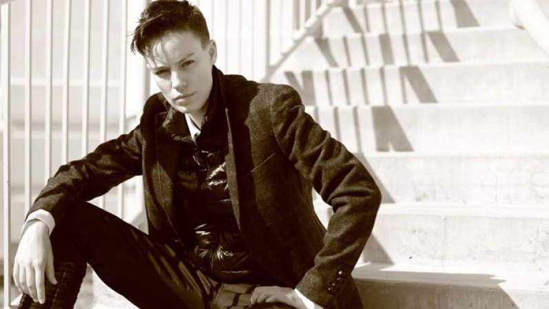 Elliott Sailors es una bellísima top model de 31 años que tuvo que reinventarse para seguir trabjando como modelo.