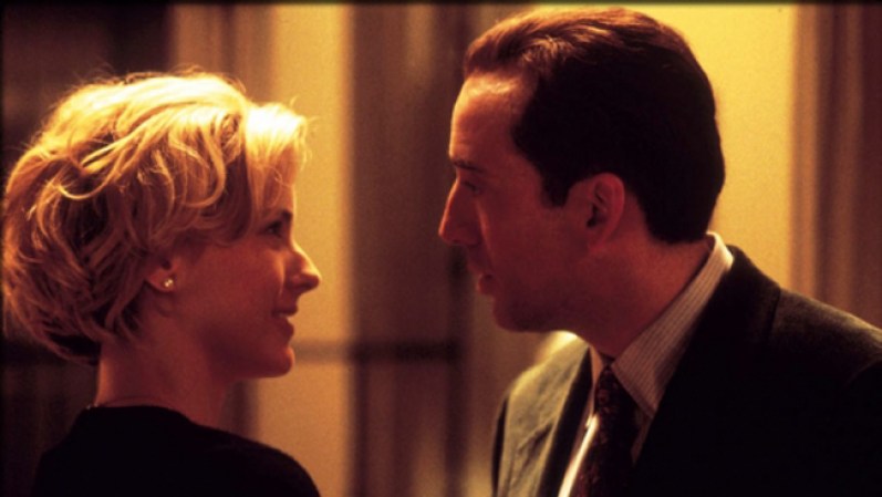 The Family Man (2000) Jack Campbell (Nicolas Cage) es un egocéntrico broker de Wall Street obsesionado por el trabajo y por una vida llena de lujos.