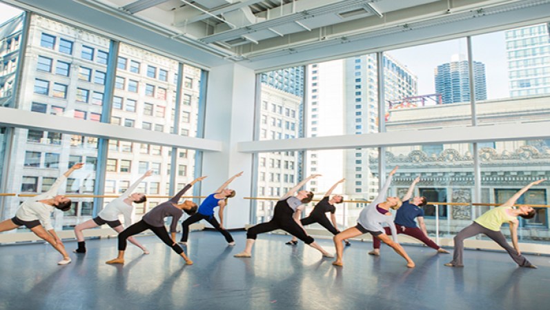 Tal vez no es muy tarde para esas clases de ballet. Disponible en joffrey.org, $140 por 10 clases.