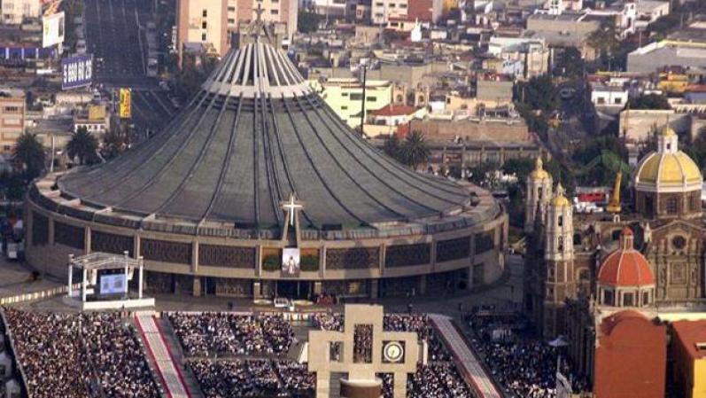 La Guadalupana ha sido bautizada como la Morenita de Mexico por sus cientos de seguidores.