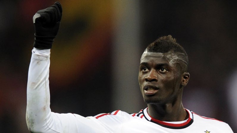 Babacar M'Baye Niang es un futbolista francés que juega para el Club Milán de Italia. Juega principalmente como delantero.