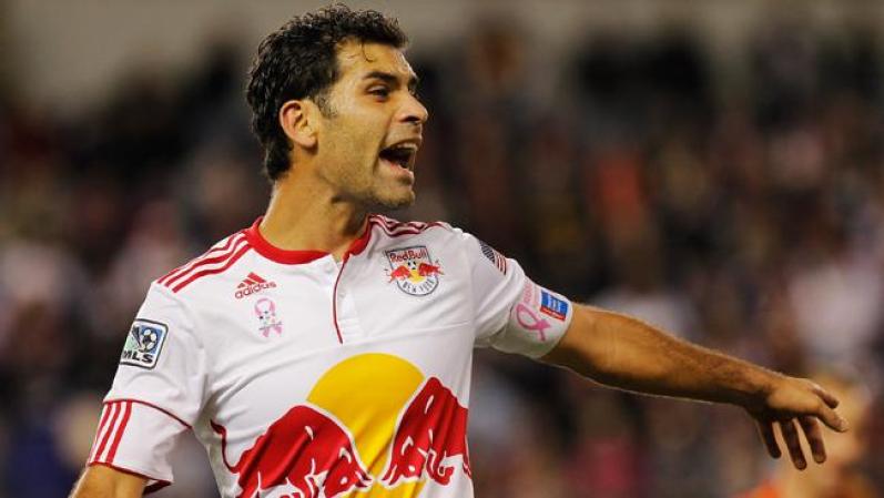 Rafa Márquez. El futbolista mexicano de Zamora, Michoacán ha hecho las canchas de fútbol lucir mucho mejor.