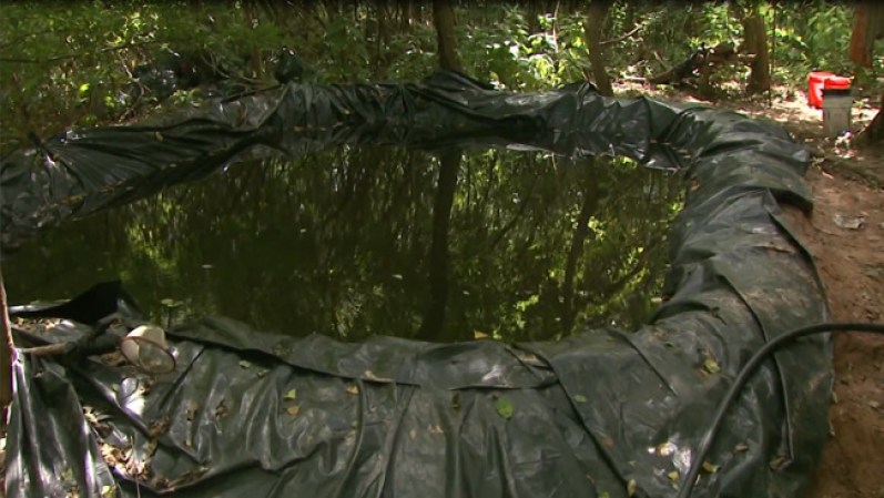 Tenían agua acumulada para el consumo de quienes cuidaban.