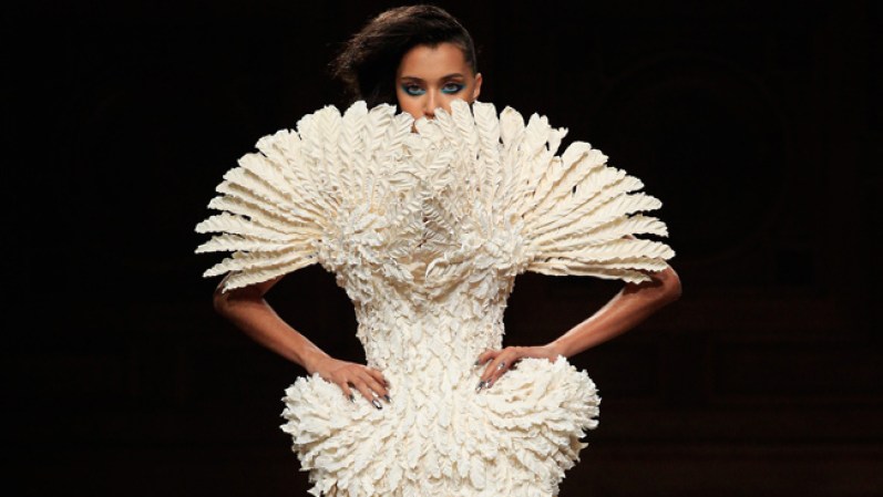¡De la moda lo que te acomoda! Hay diseños del arte de la moda que nacieron solo para ser lucidos en las pasarelas.