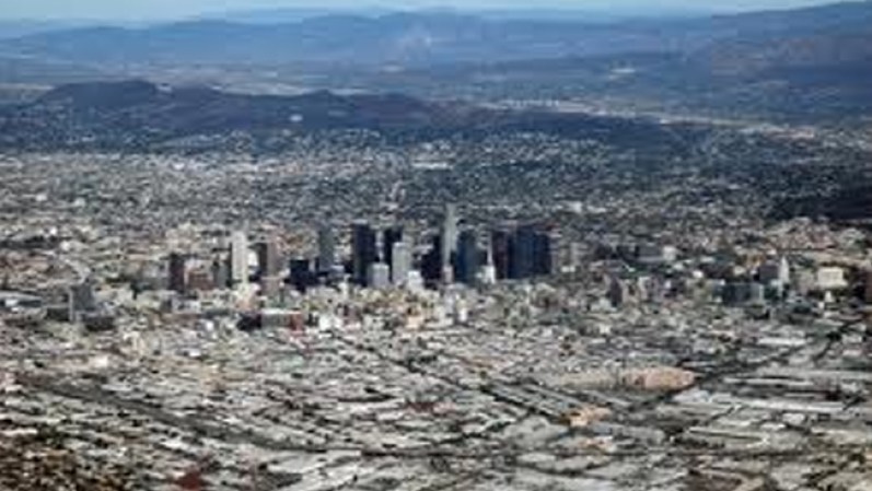 No. 2. Los Angeles, California. 61 carteros fueron atacados en 2013.