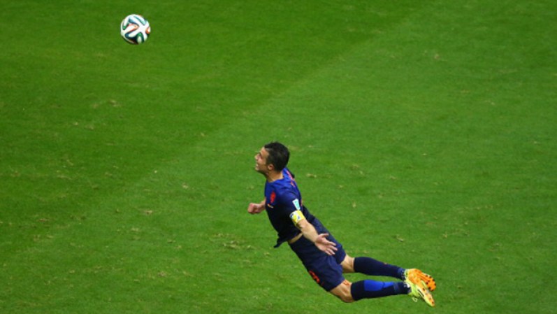 13 de junio 2014 - Holanda atropelló el viernes por 5-1 a una desconocida España, que mostró poco y nada de las virtudes que la llevaron a la conquista del Mundial hace cuatro años.