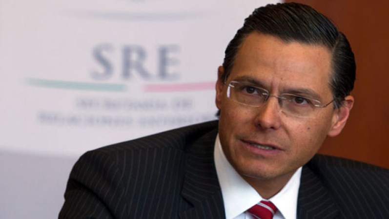 El asesor legal del Ministerio de Relaciones Exteriores de México, Max Deiner Sala, pidió al gobernador de Texas, Rick Perry, revisar la decisión de ejecutar a Tamayo. El tema Tamayo ha tensionado las relaciones diplomáticas entre México y EEUU.