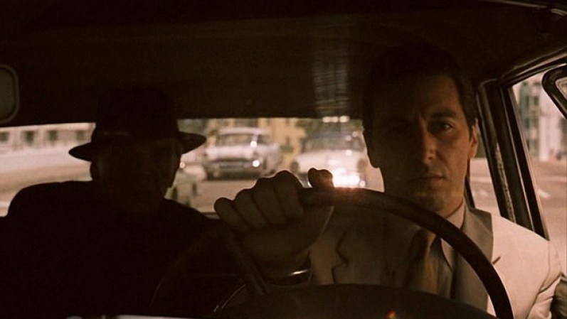The Godfather: Incluso cuando el negocio familiar es el crimen organizado, puedes ser un buen jefe, ¿correcto? No para Michael Corleone (Al Pacino), quien hace ofertas que la gente no puede rechazar y hasta asesina a su propio hermano en el trabajo.