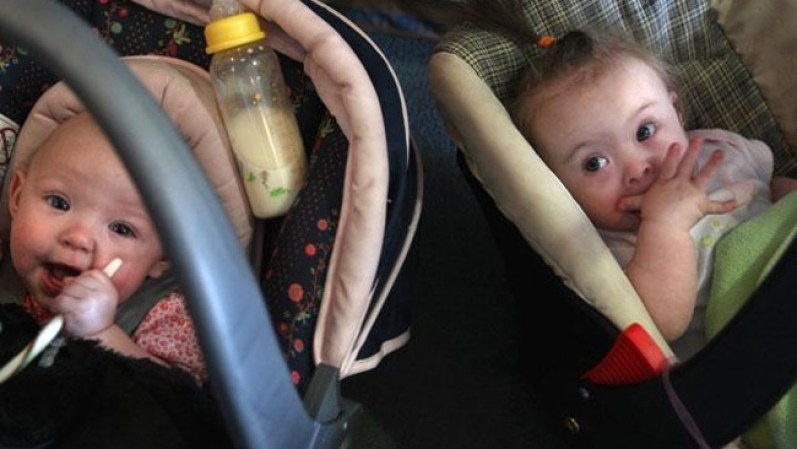 Bebés en Colorado recibirán compota y otros alimentos infantiles, de forma gratuita.