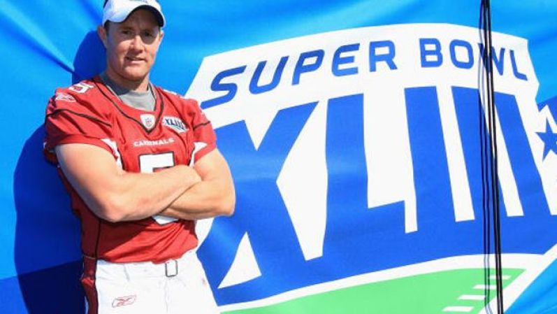 Ben Graham de los Arizona Cardinals posa sexy y con mucha actitud, en el Superbowl del año 2009.