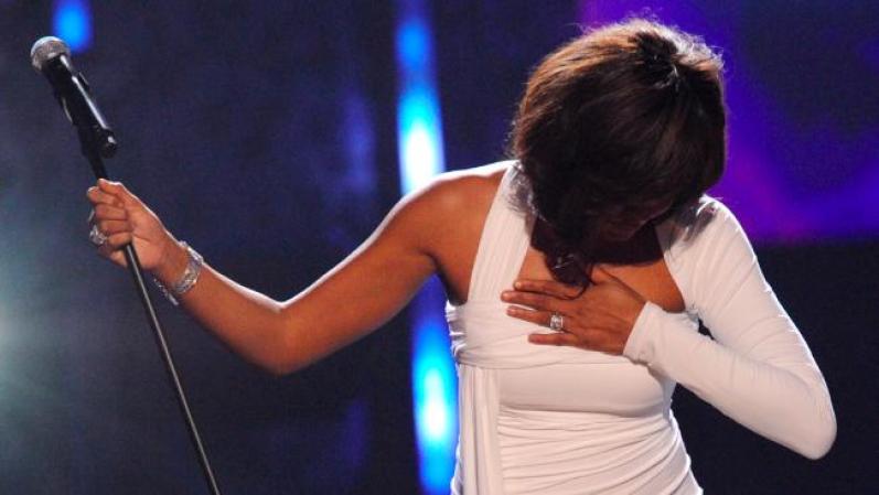 Desde sus inicios se vio influenciada por destacados cantantes de soul como su madre, Cissy Houston, sus primos Dionne Warwick y Dee Dee Warwick y su madrina Aretha Franklin.