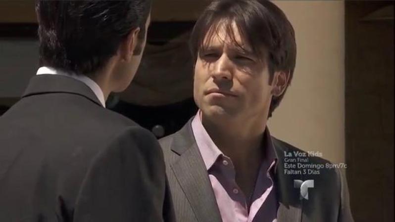 Aurelio autoriza al Turco para que le lleve las niñas a Ximena.
