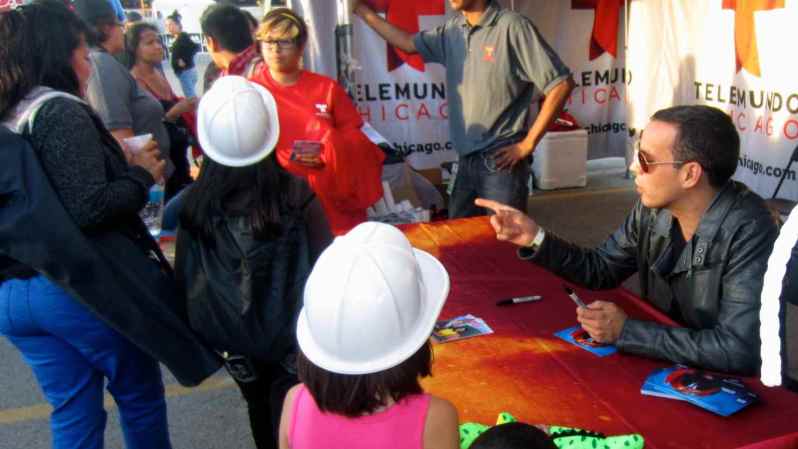 Telemundo Chicago presente en el Festival de Fiestas Patrias en Cicero.