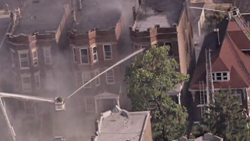 Julio 17 - Incendio deja a familias sin casaEn total, cuatro edificios se vieron afectados y nueve familias fueron desplazadas.