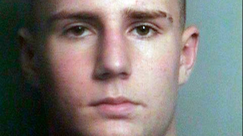 A veces la policía logra identificar al agresor. Tal es el caso de Conrad Barrett, acusado en Houston de golpear a un anciano negro. Pero son muchos los casos sin sospechosos.