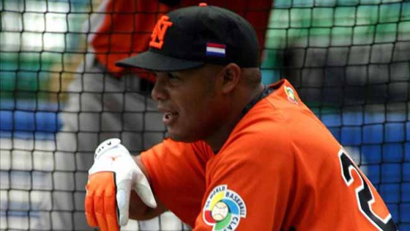 Arrestan a ex Yankee, Andruw J.