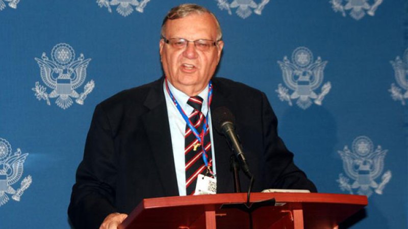 Arpaio gana reelección
