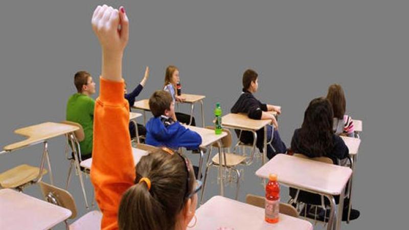 Los que resulten seleccionados tienen que tener verdadero interés en prepararse académicamente y haber cumplido con algún servicio <br />comunitario demostrable.