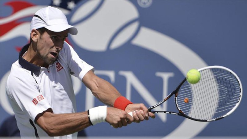 Djokovic eliminó a Ferrer y defenderá el título ante Murray.