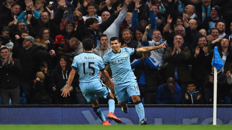 El Kun Aguero se estrenó con gol en el último partido del Manchester City contra el Liverpool.