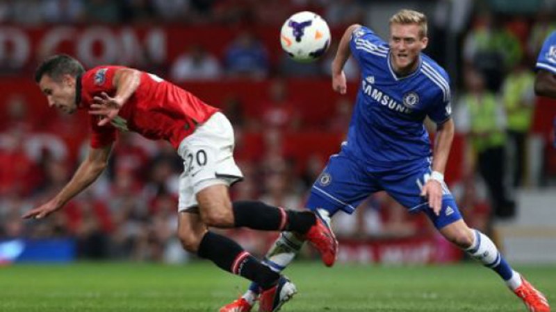 Chelsea busca distanciarse en la Premier