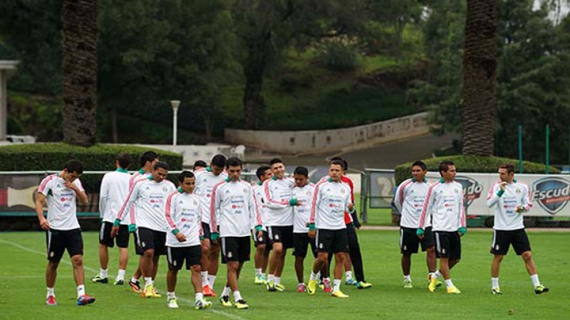 Lobos no se presentó a prácticas del 'Tri'