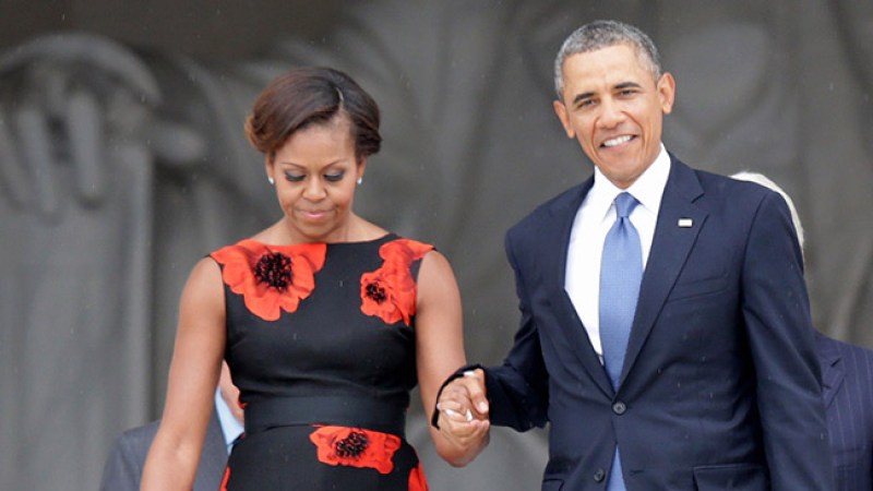 Obama no fuma por miedo a Michelle