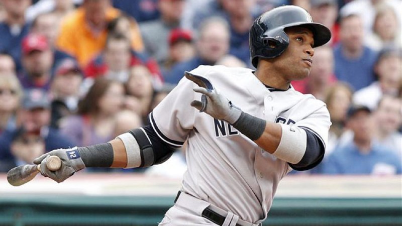 Canó pega su jonrón número 200