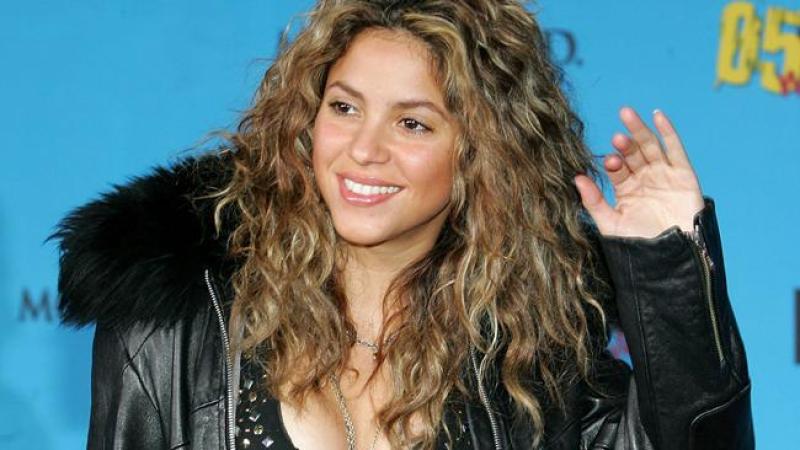 arrives at the 2005 Billboard Music Awards held at the MGM Grand Garden Arena on December 6, 2005 in Las Vegas, Nevada.
