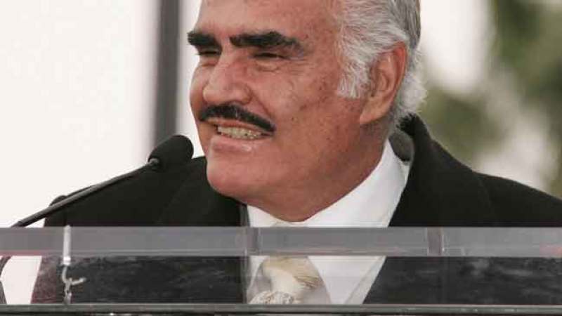 Fuentes cercanas a Vicente Fernández aseguran que el resultado de su operación fue excelente.