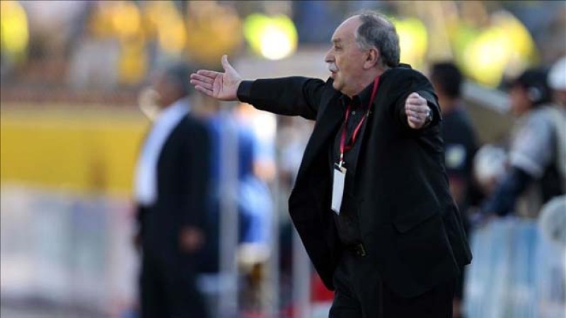 El técnico de Bolivia, Xavier Azkargorta.